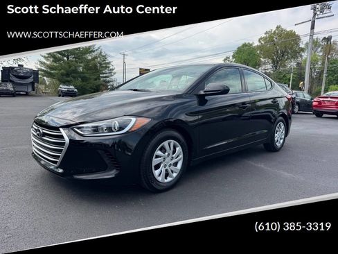 Used 2018 Hyundai Elantra SE w/ Cargo Package FWD image 1