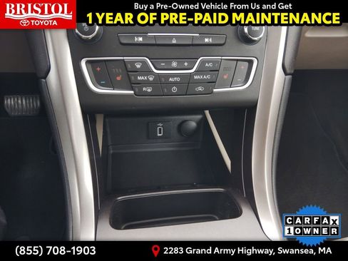 Used 2017 Ford Fusion SE w/ Fusion SE Technology Package image 27