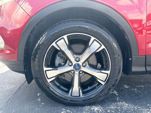 Used 2017 Ford Escape SE w/ SE Leather Comfort Package image 28