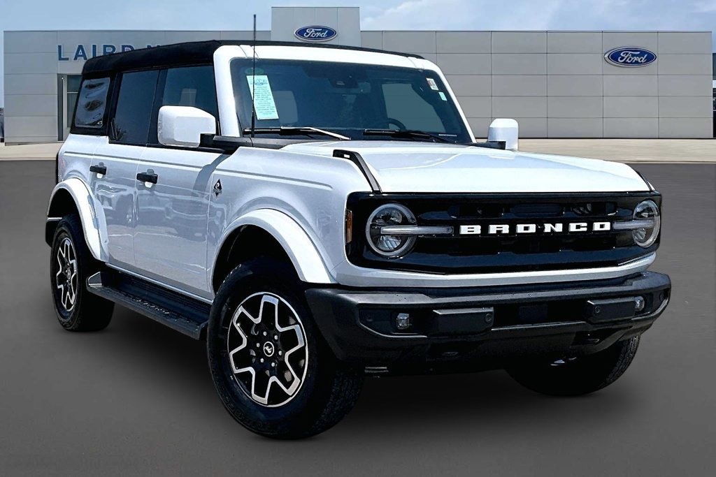New 2026 Ford Bronco Outer Banks AWD/4WD image 2