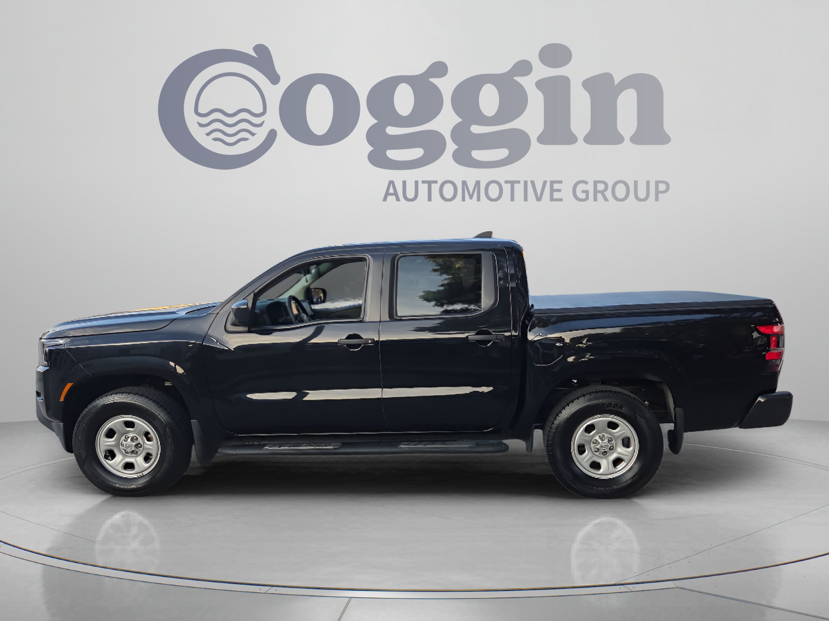 Used 2022 Nissan Frontier S w/ Technology Package AWD/4WD image 2