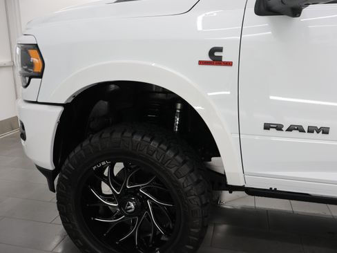 Used 2023 RAM 2500 Limited AWD/4WD image 39