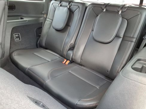 Used 2023 Lincoln Aviator Reserve w/ Equipment Group 201A AWD/4WD image 13