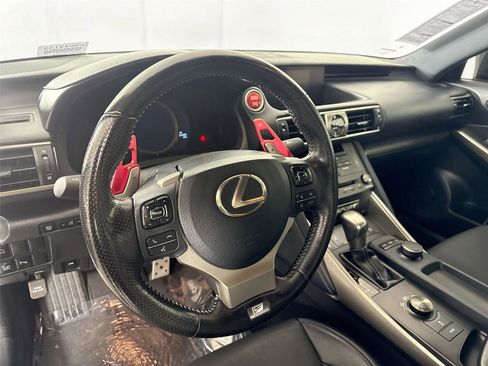 Used 2020 Lexus IS 300 F Sport w/ F Sport Package image 4
