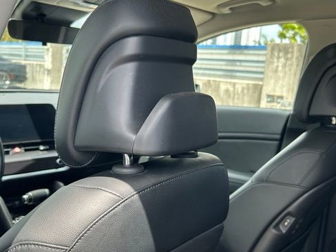 Used 2023 Kia Sportage EX image 51