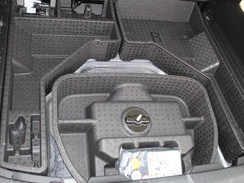 Used 2024 Ford Edge SEL image 14