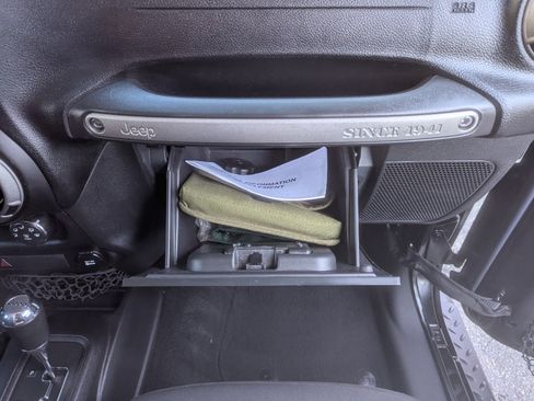 Used 2015 Jeep Wrangler Unlimited Sport w/ Quick Order Package 24S image 34