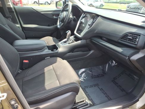 Used 2023 Subaru Outback Premium AWD/4WD image 29