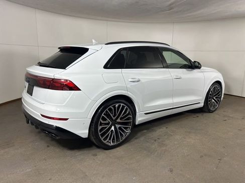 New 2026 Audi SQ8 Prestige image 5