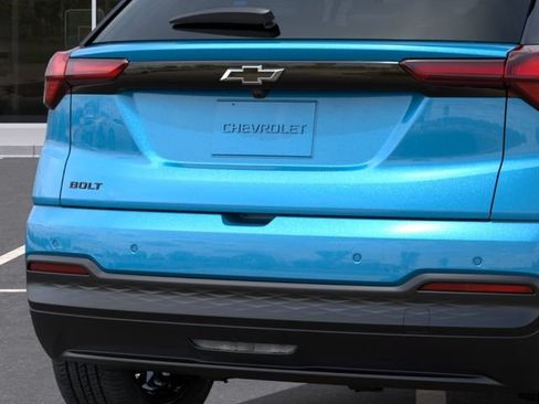 New 2027 Chevrolet Bolt LT FWD image 15