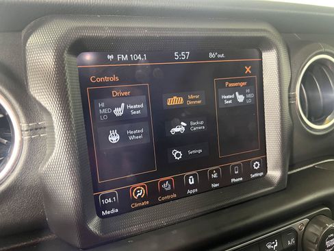 Used 2021 Jeep Wrangler Unlimited Sahara w/ Cold Weather Group AWD/4WD image 5