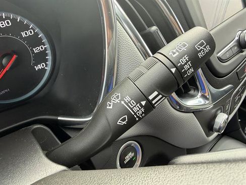 Used 2020 Chevrolet Equinox LS w/ LS Convenience Package FWD image 27