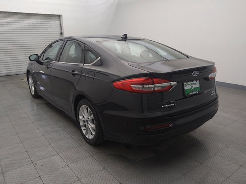 Used 2019 Ford Fusion SE image 5