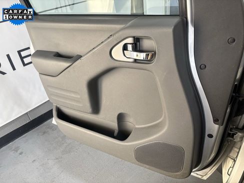 Used 2019 Nissan Frontier SV w/ Value Truck Package image 13