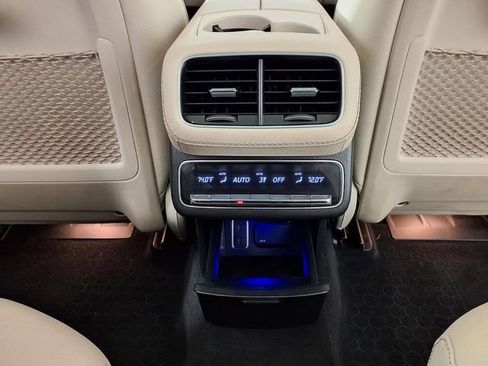 Certified 2022 Mercedes-Benz GLS 450 4MATIC image 28