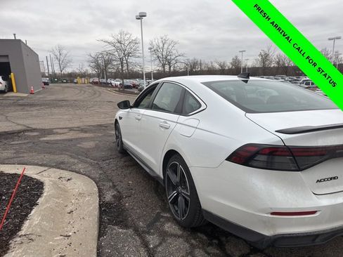 Used 2023 Honda Accord Sport image 7