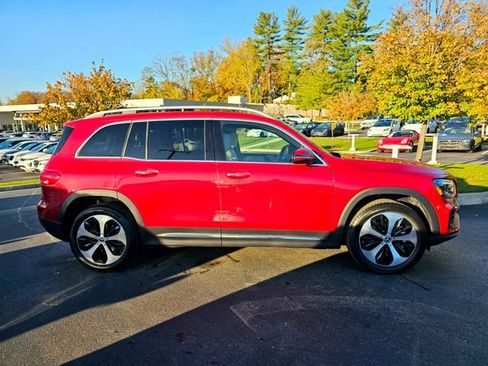 New 2026 Mercedes-Benz GLB 250 4MATIC image 7
