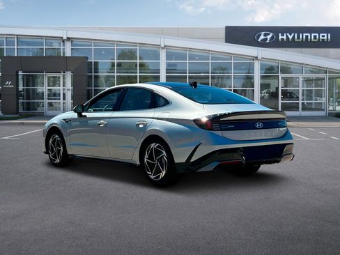 New 2024 Hyundai Sonata SEL w/ Convenience Package image 5