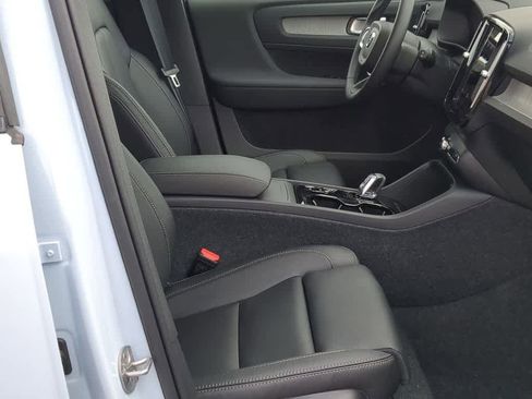 New 2026 Volvo XC40 B5 Plus w/ Climate Package AWD/4WD image 20