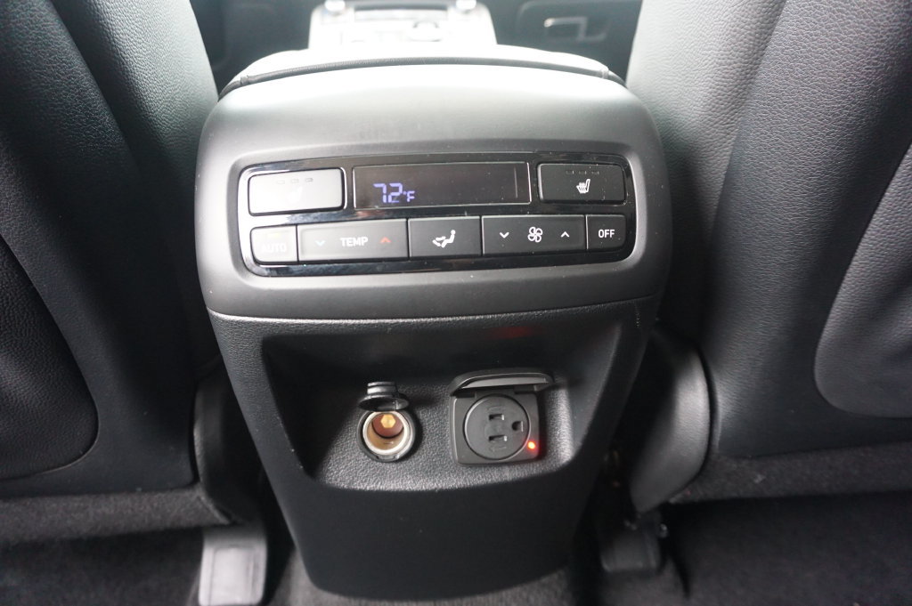 Used 2022 Hyundai Palisade SEL w/ 8P Bench Seat Package FWD image 16