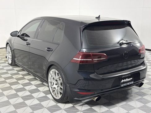 Used 2017 Volkswagen GTI SE image 7
