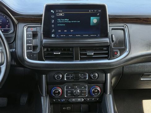 Used 2023 Chevrolet Suburban Premier image 18