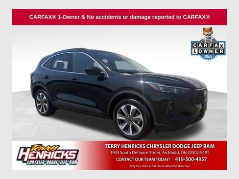 Used 2024 Ford Escape Platinum AWD/4WD image 1