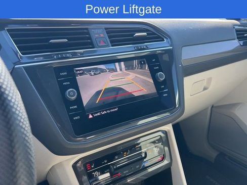 Used 2023 Volkswagen Tiguan SE R-Line image 8