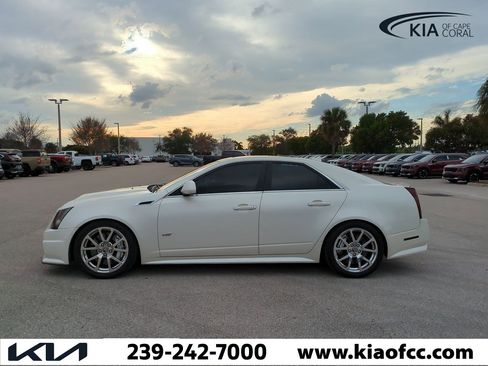 Used 2013 Cadillac CTS V image 8