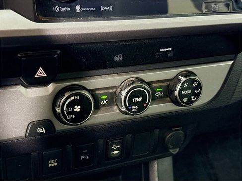 Certified 2017 Toyota Tacoma SR5 image 15