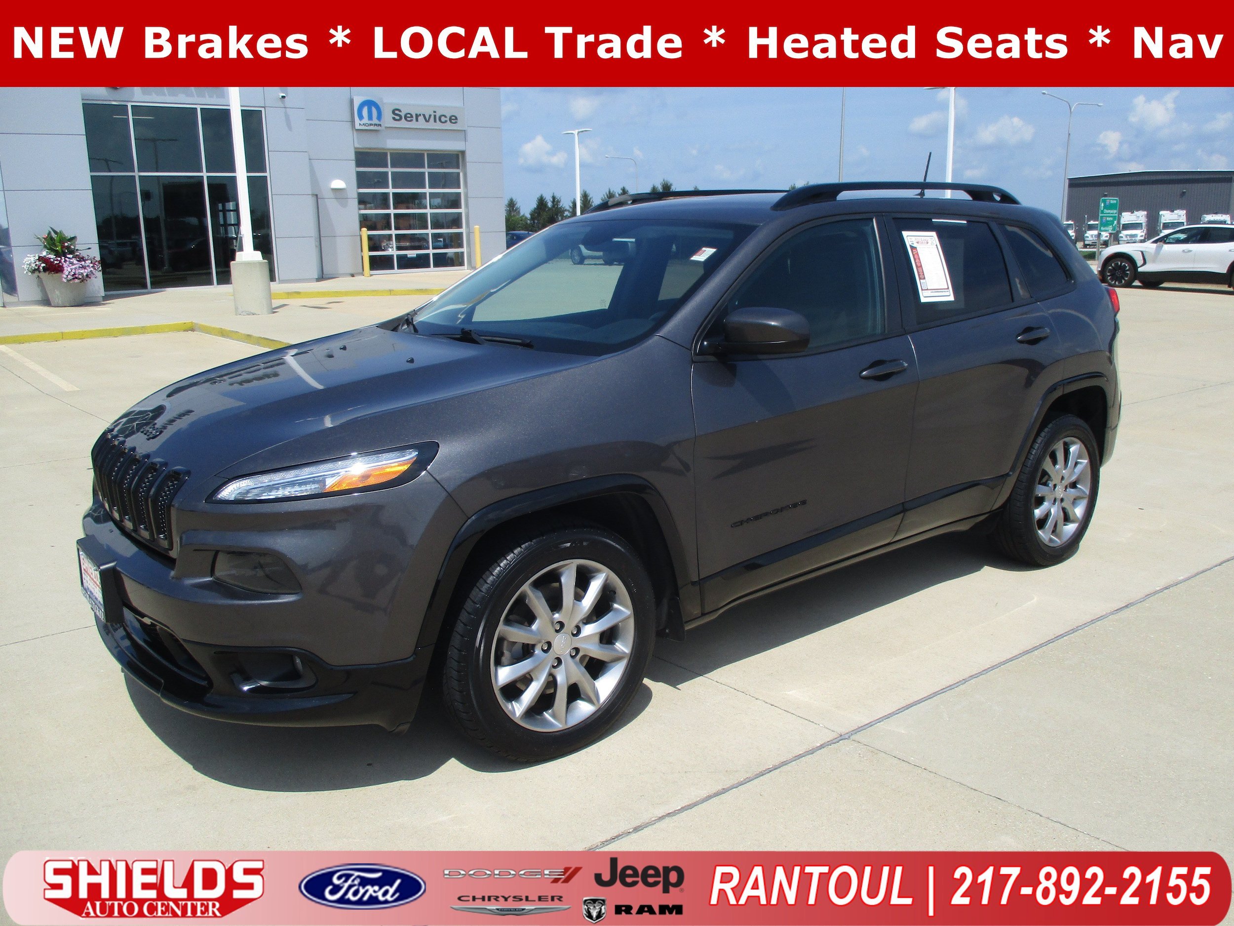 Used 2018 Jeep Cherokee Latitude FWD image 1