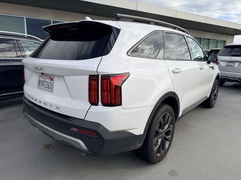 Used 2022 Kia Sorento SX Prestige w/ Rust Color Package image 4
