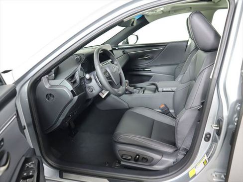 Certified 2025 Lexus ES 300h w/ Premium Package FWD image 20