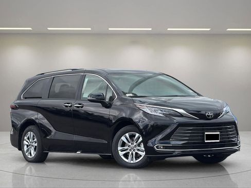 New 2026 Toyota Sienna Limited AWD/4WD image 1