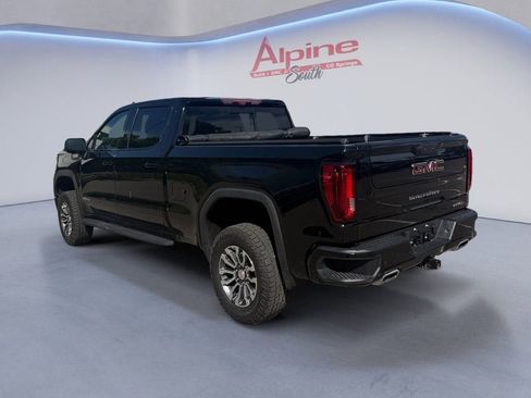 Used 2023 GMC Sierra 1500 AT4 w/ AT4 Premium Package AWD/4WD image 3