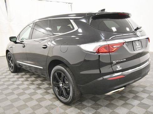 Used 2023 Buick Enclave Essence w/ Sport Touring Edition image 5