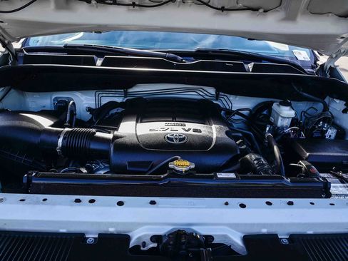 Used 2017 Toyota Tundra SR image 31