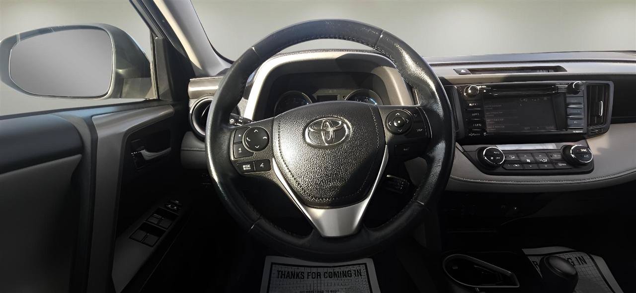 Used 2018 Toyota RAV4 XLE AWD/4WD image 14