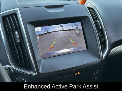 Used 2020 Ford Edge Titanium w/ Equipment Group 301A image 17