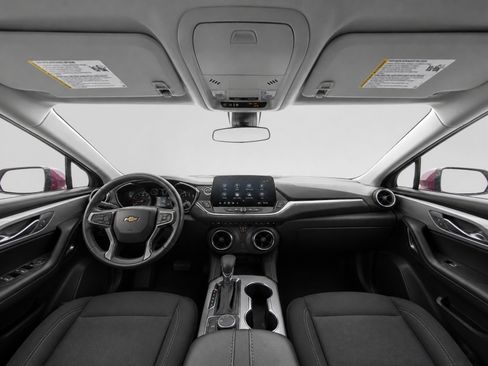 Used 2025 Chevrolet Blazer LT FWD image 12