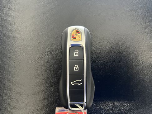 Certified 2026 Porsche Cayenne S AWD/4WD image 25