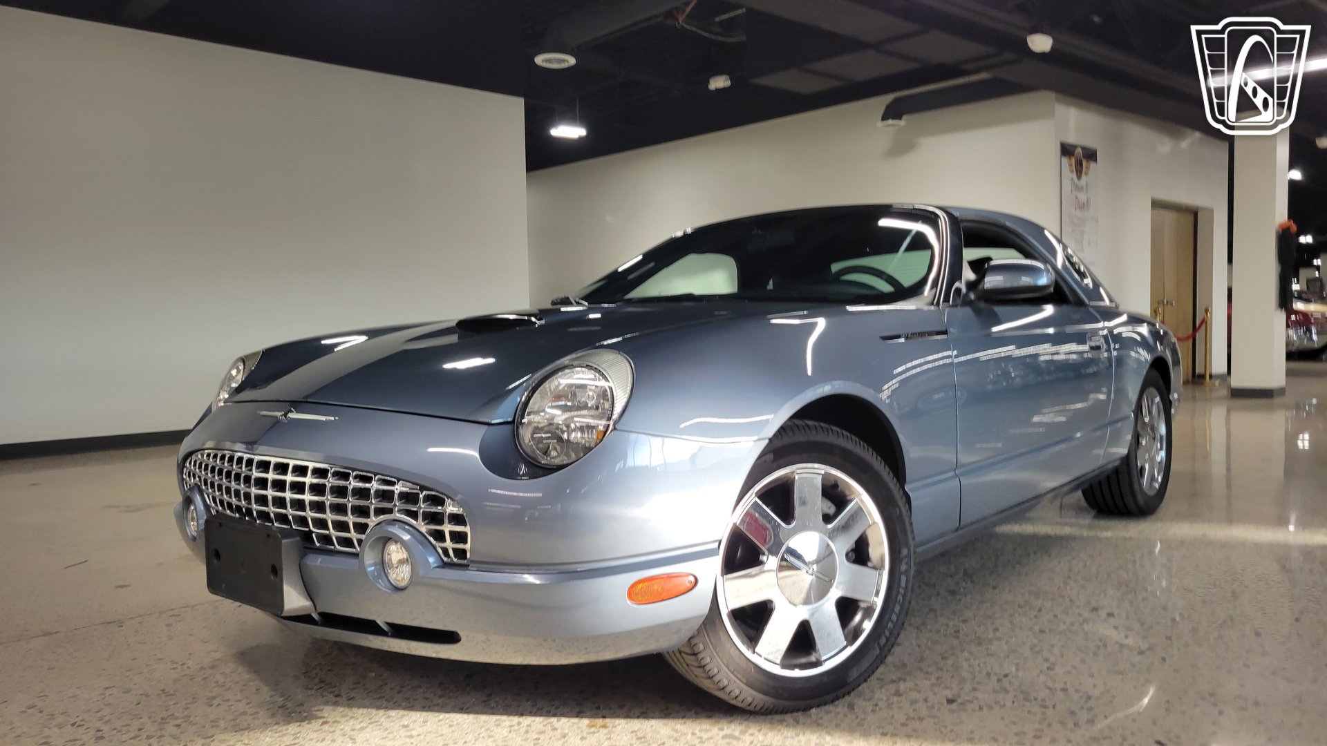 Used 2005 Ford Thunderbird RWD image 19