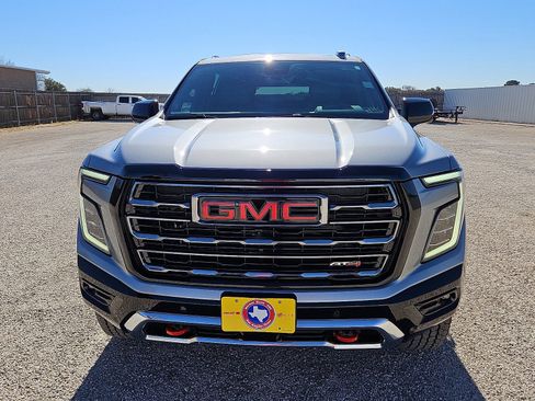 New 2026 GMC Yukon XL AT4 w/ AT4 Premium Plus Package image 8