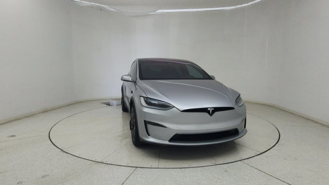Used 2024 Tesla Model X AWD/4WD image 3