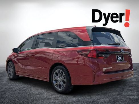 Used 2025 Honda Odyssey Touring image 7