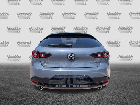 Used 2023 MAZDA MAZDA3 s FWD image 9