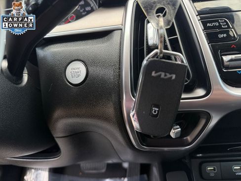 Used 2022 Kia Sorento S AWD/4WD image 28