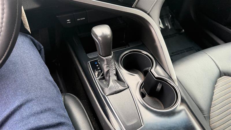 Used 2019 Toyota Camry SE FWD image 31