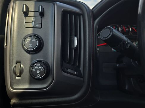 Used 2018 GMC Sierra 1500 SLT AWD/4WD image 26