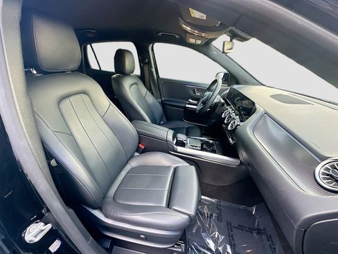 Used 2023 Mercedes-Benz GLA 250 4MATIC image 32